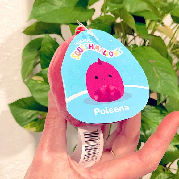 Poleena Squishmallow Clip - Picture 3 of 3